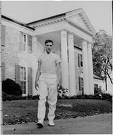Elvis_purchases_Graceland